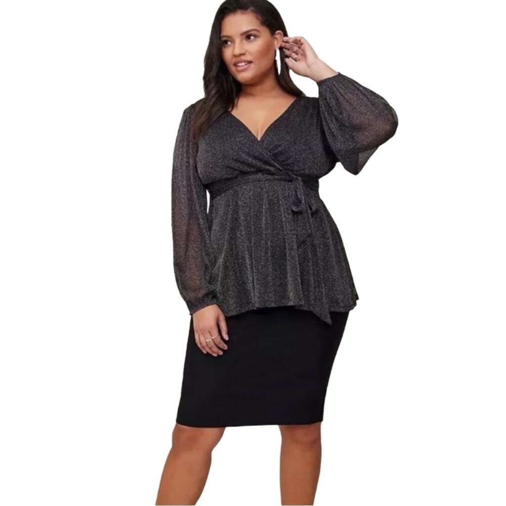 NWT TORRID Lurex Surplice Top in Black Shimmer - Picture 1 of 13